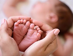 gestation-pour-autrui-et-adoption-s-law.jpg